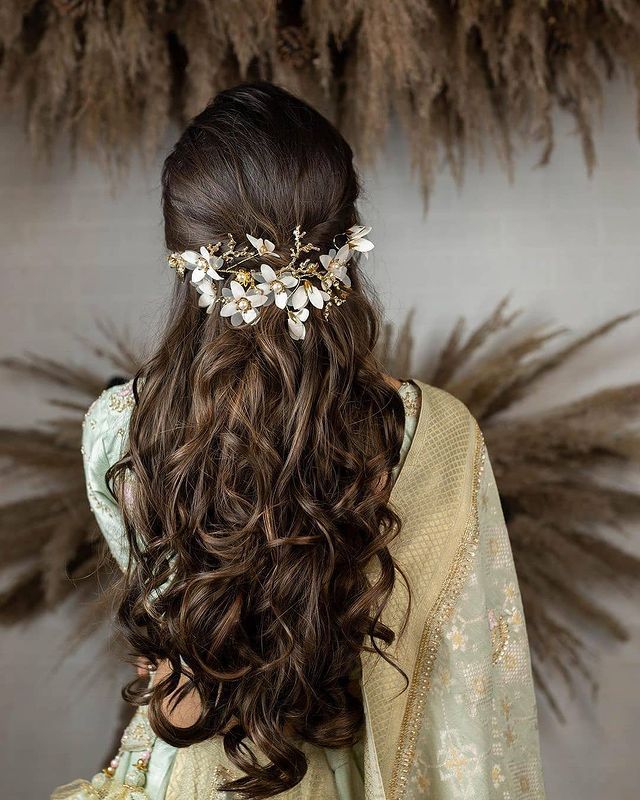 Lehenga Hairstyle for Long Hair: Long Hair, Stunning Style - Baggout